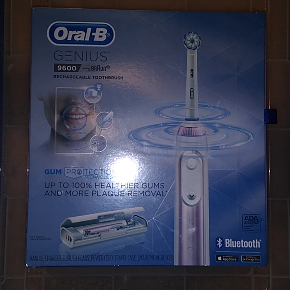 🆕 Oral-B 9600 Electric Toothbrush,3 Brush Heads - Picture 4 of 5
